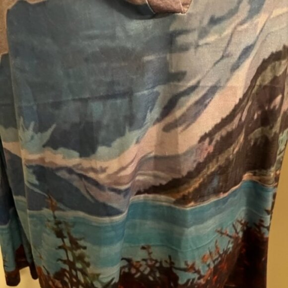 Mountain Scene Top Size Medium - Picture 4 of 6